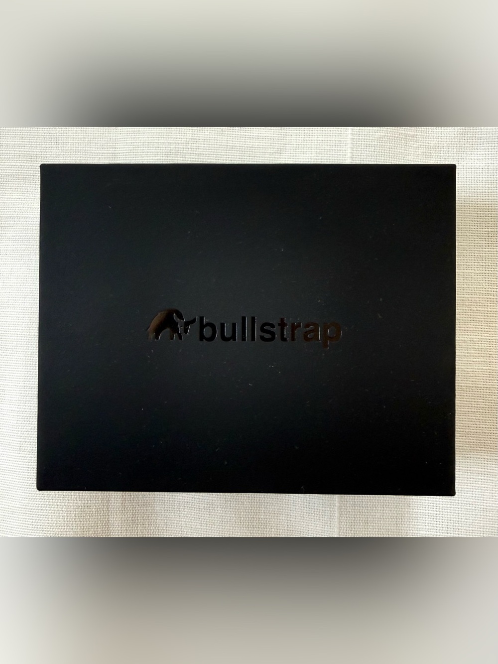 NWT Bullstrap Leather AirPods Pro Case - Picture 6 of 7